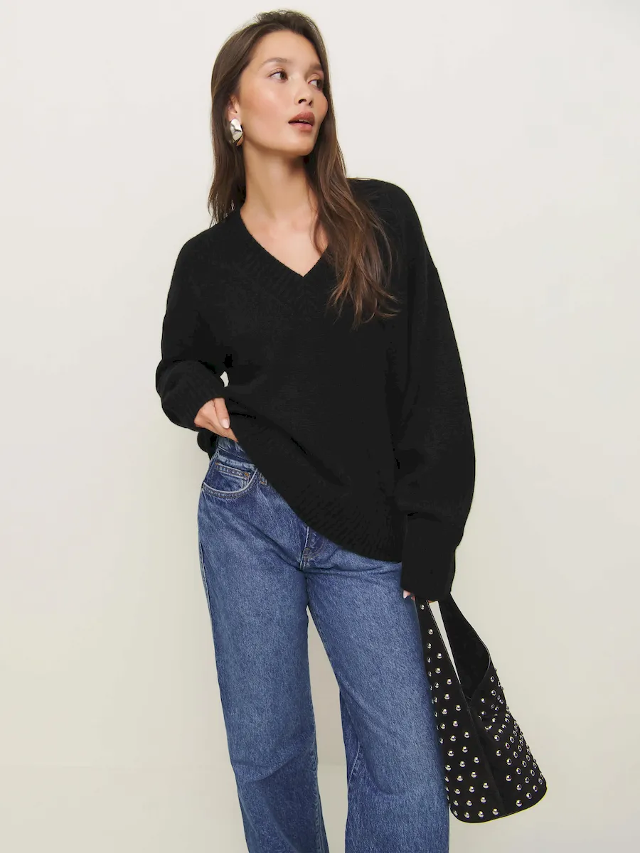 Jadey Cashmere Oversized V-neck Sweater - Image 4