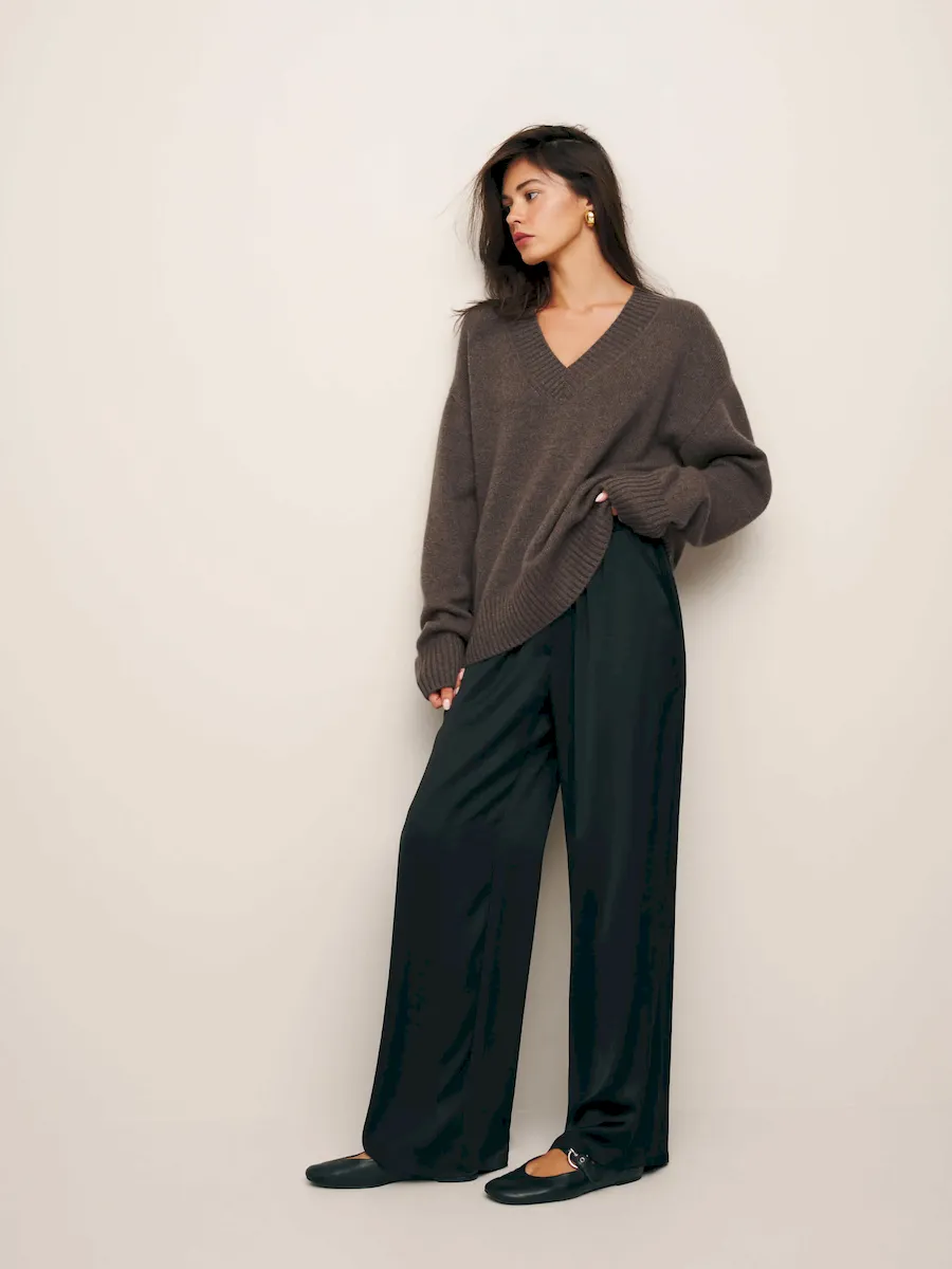 Jadey Cashmere Oversized V-neck Sweater - Image 5