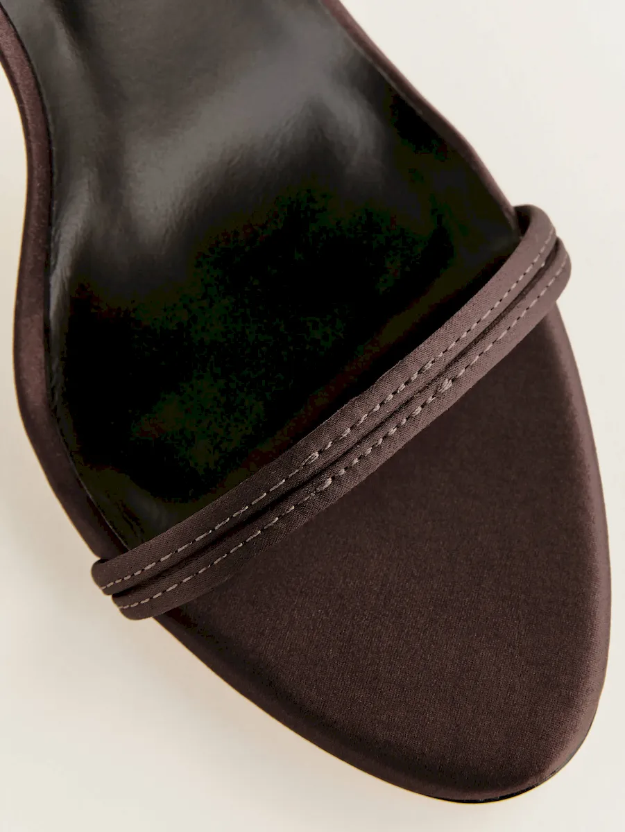 Louisada Strappy Sandal - Image 3