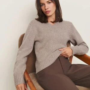 Dulce Cashmere V-neck Sweater