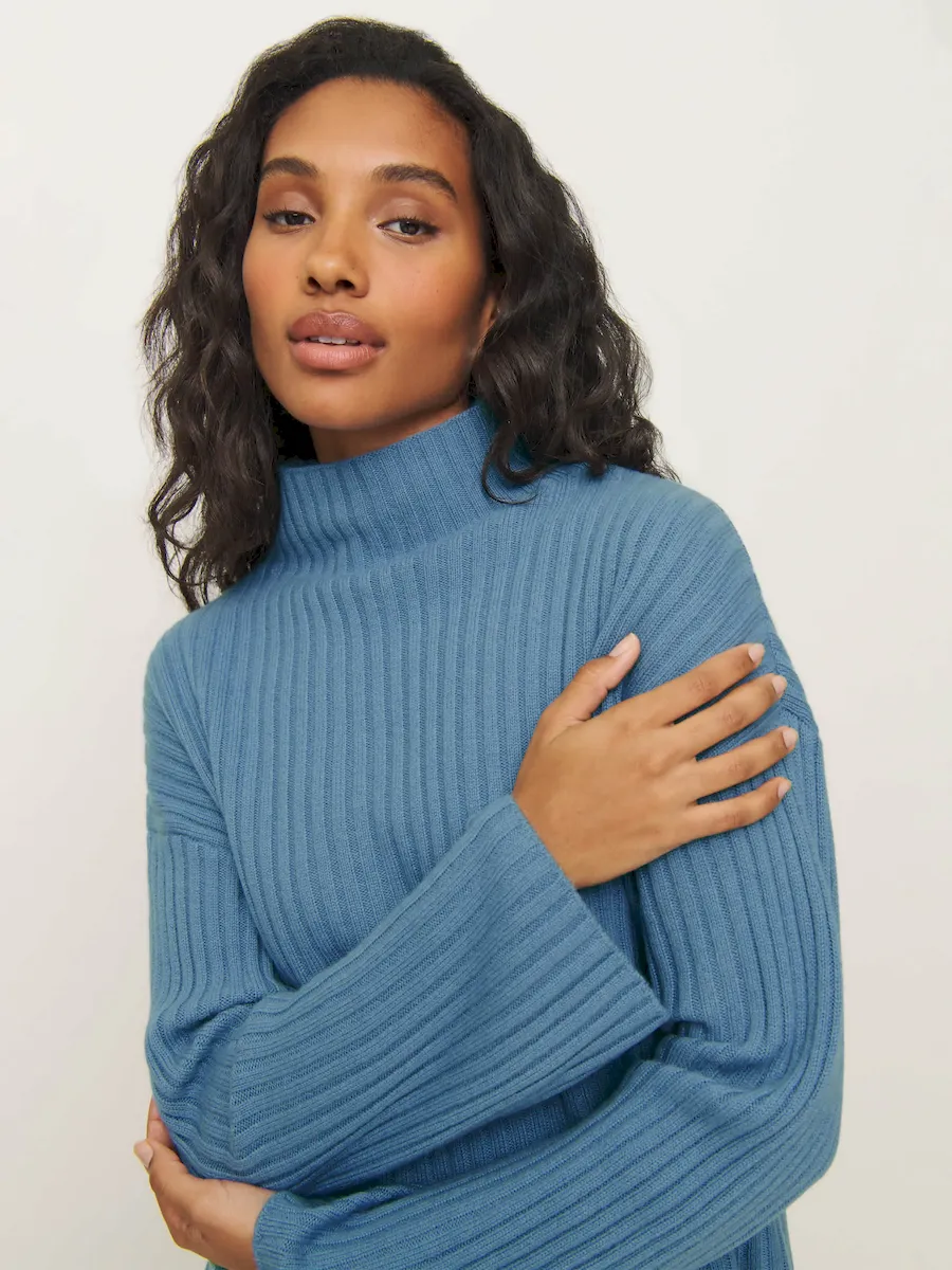 Lawson Oversized Cashmere Turtleneck - Image 2